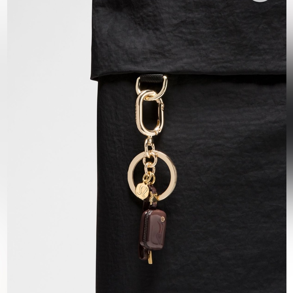 NWT Lululemon Plum Gold Everywhere Belt Bag Charm Keychain